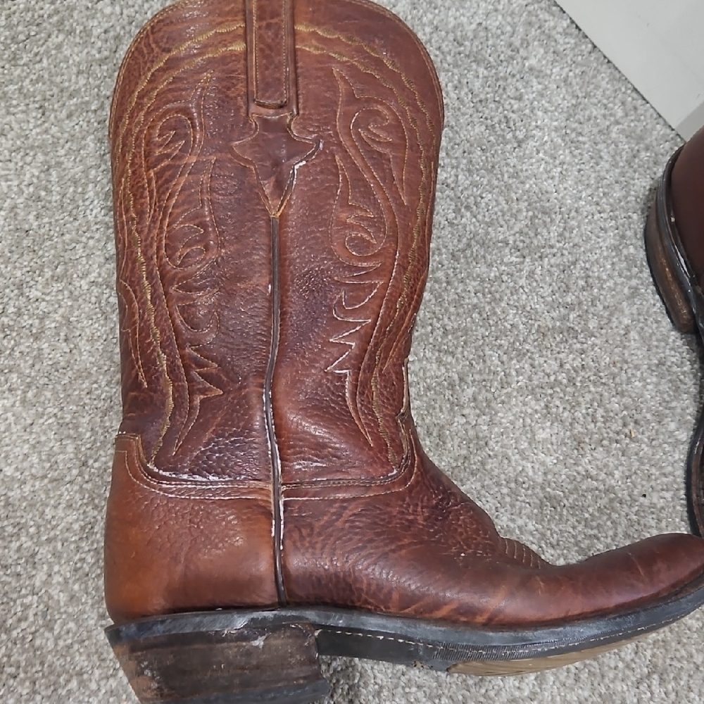 Lucchese Men's Brown Western Leather Cowboy Boots - Classic Stitch Detail - Picture 5 of 11